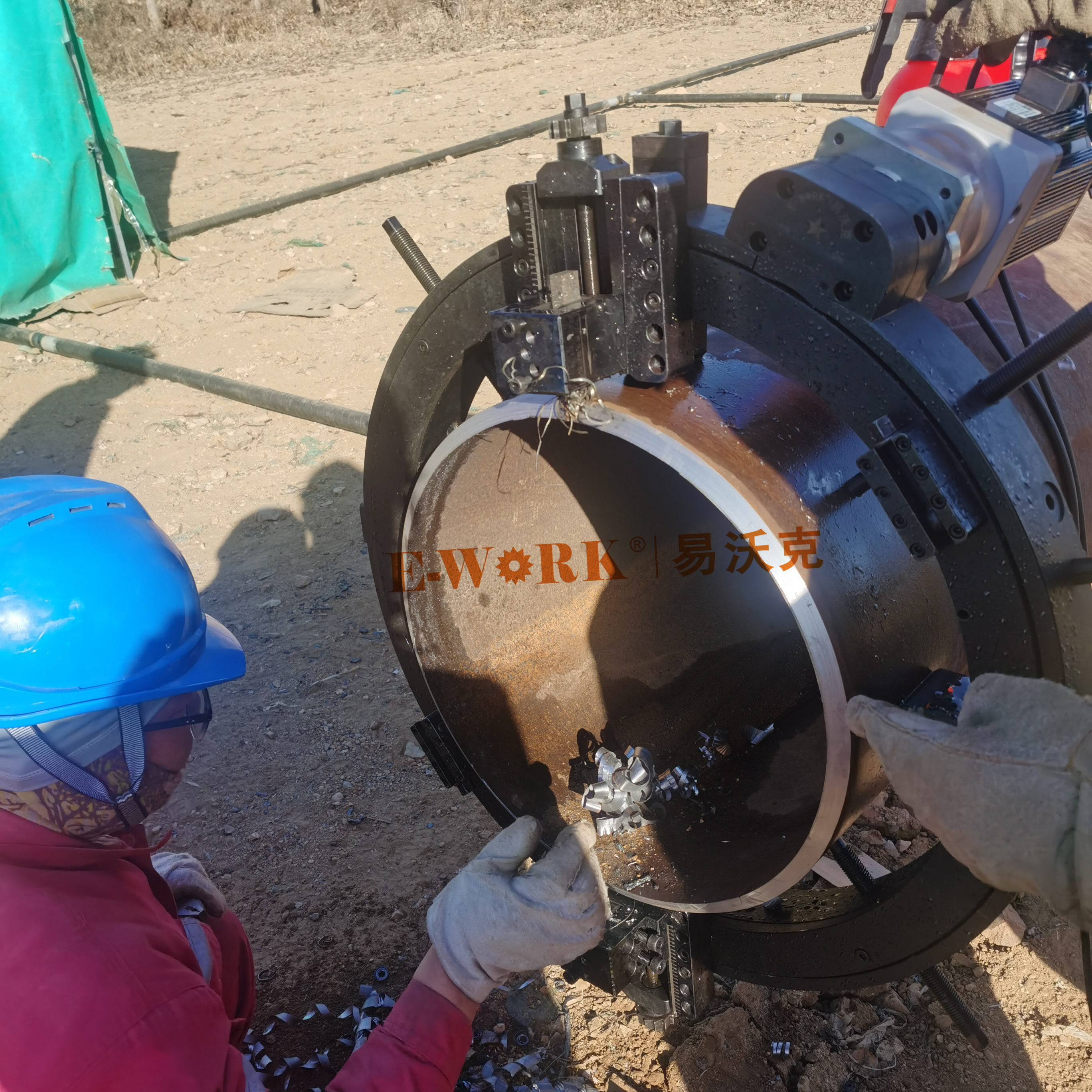 青島泊里輸氣站24寸分瓣式切割坡口機ESCG1824現場應用